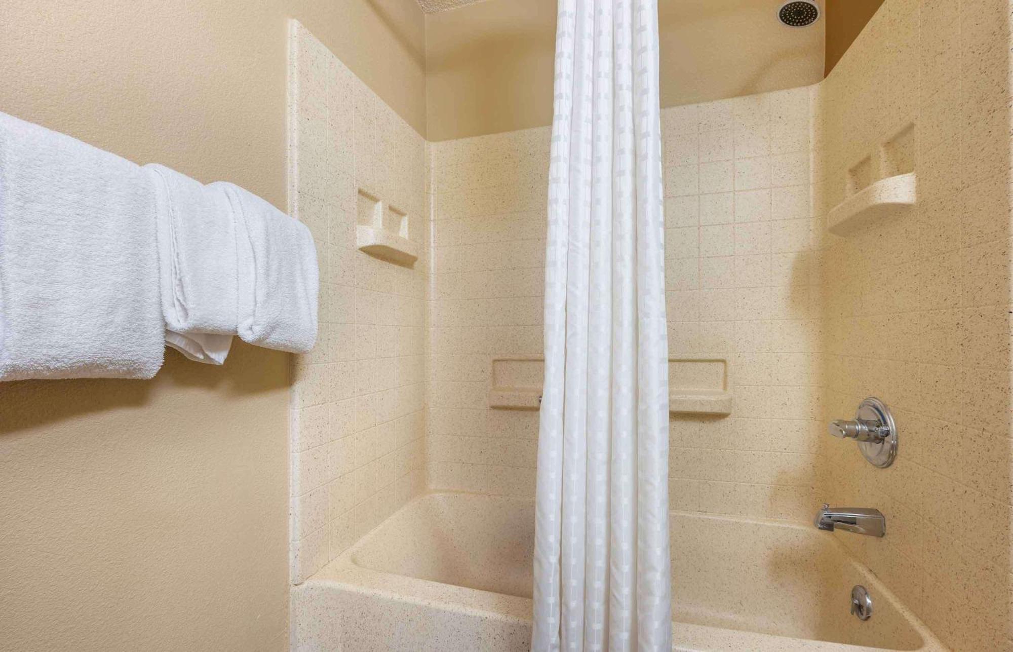 Extended Stay America Select Suites - Cincinnati - Florence - Meijer Dr Exterior photo